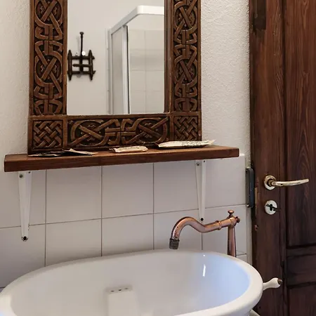 فندق مبيت وإفطار La Cantinella لا مورّا