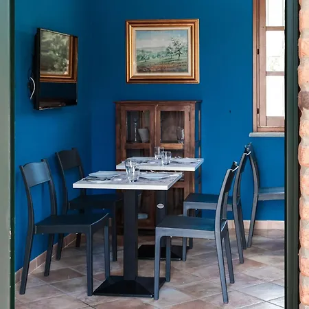 La Cantinella Bed & Breakfast *
